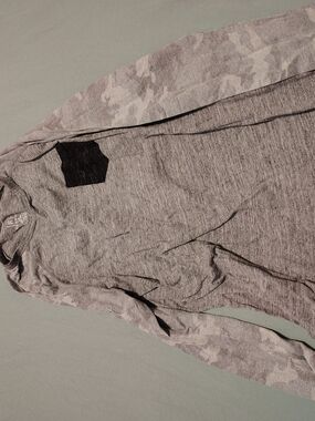 George Long Sleeve Tee in Heather Gray with Black Pocket